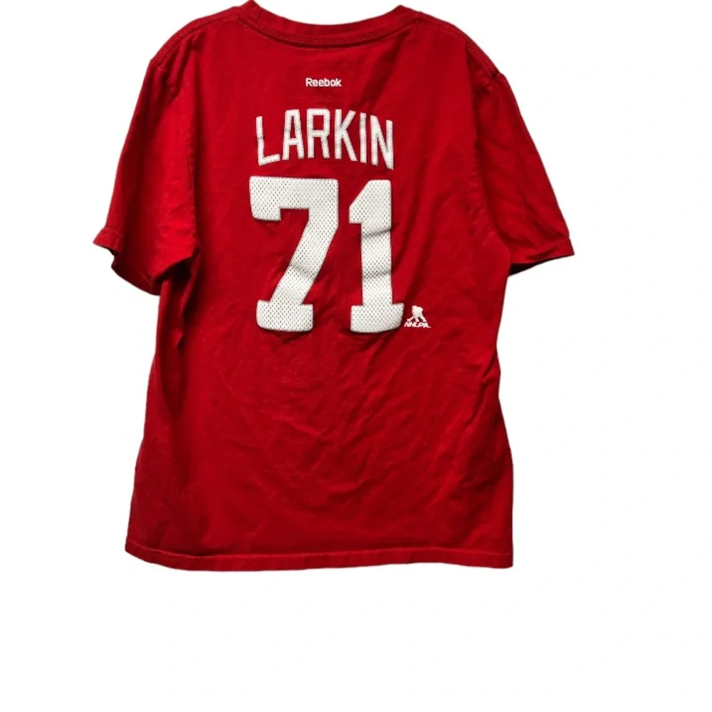 Detroit Red Wings Hockey Larkin T-shirt‎